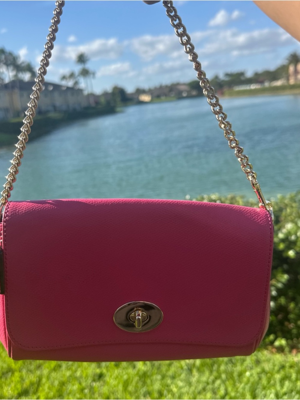 Pink Coach Bag Gold Hardware - Picture 9 of 10